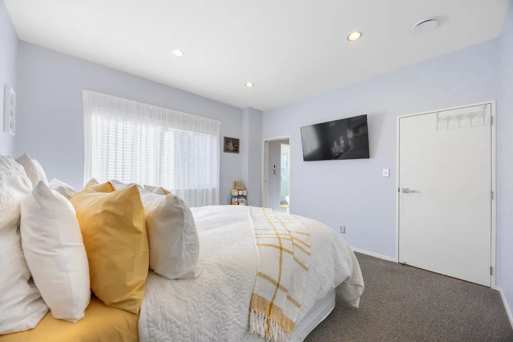 Photos of 88 Kaipatiki Road