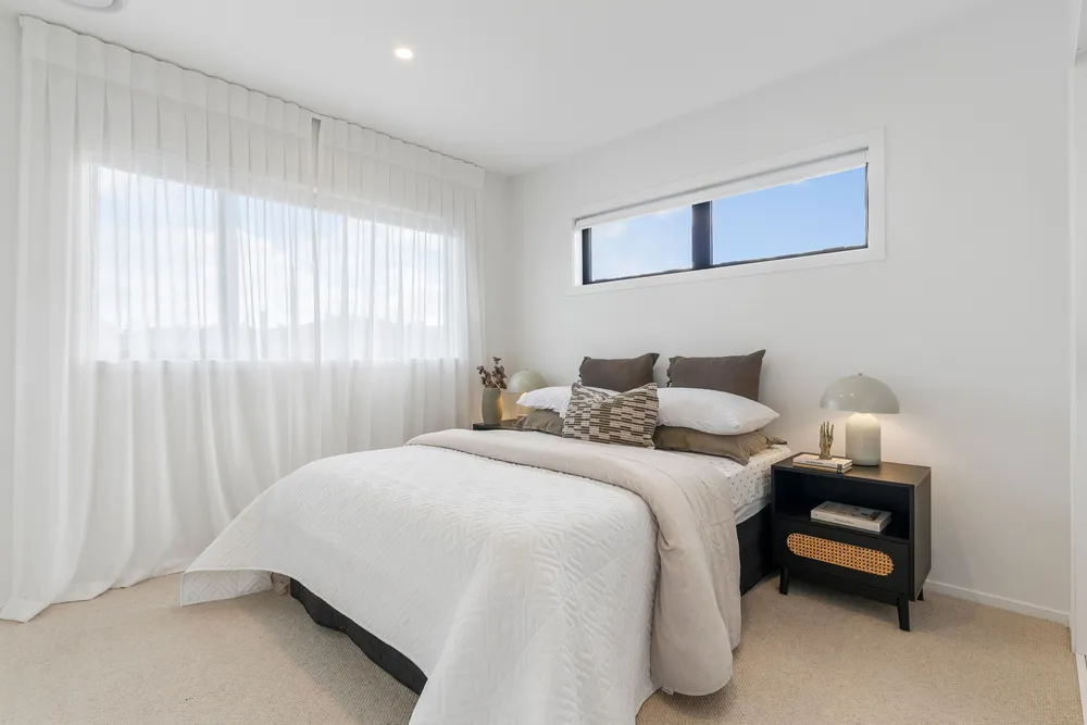 Photos of 51A Monarch Avenue