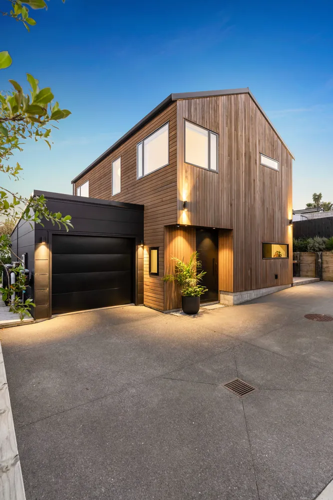Photos of 51A Monarch Avenue