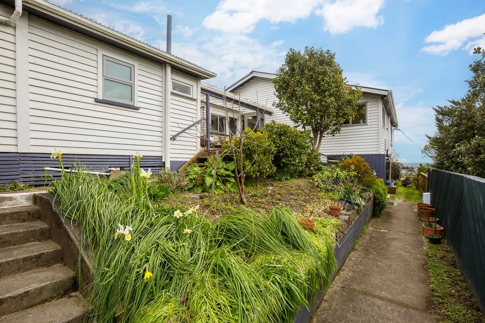 Photos of 61 Bayview Road