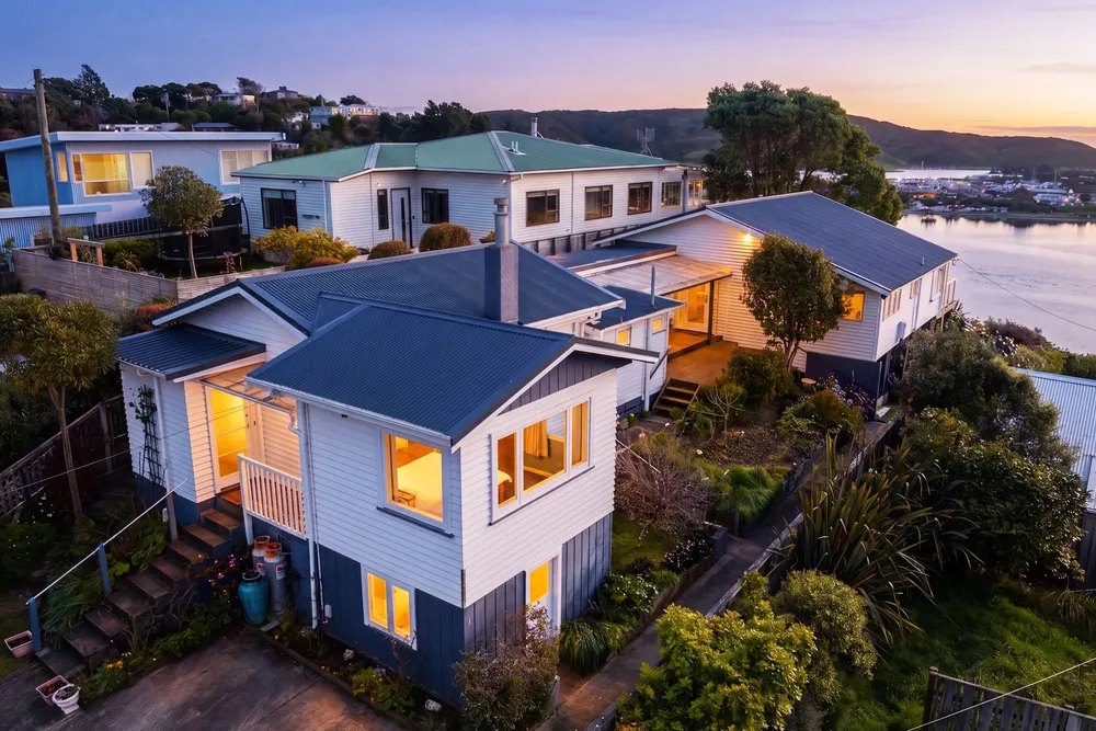 Photos of 61 Bayview Road