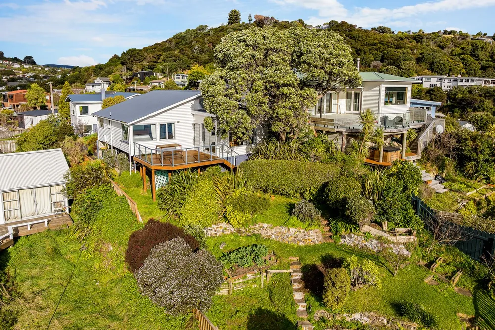 Photos of 61 Bayview Road