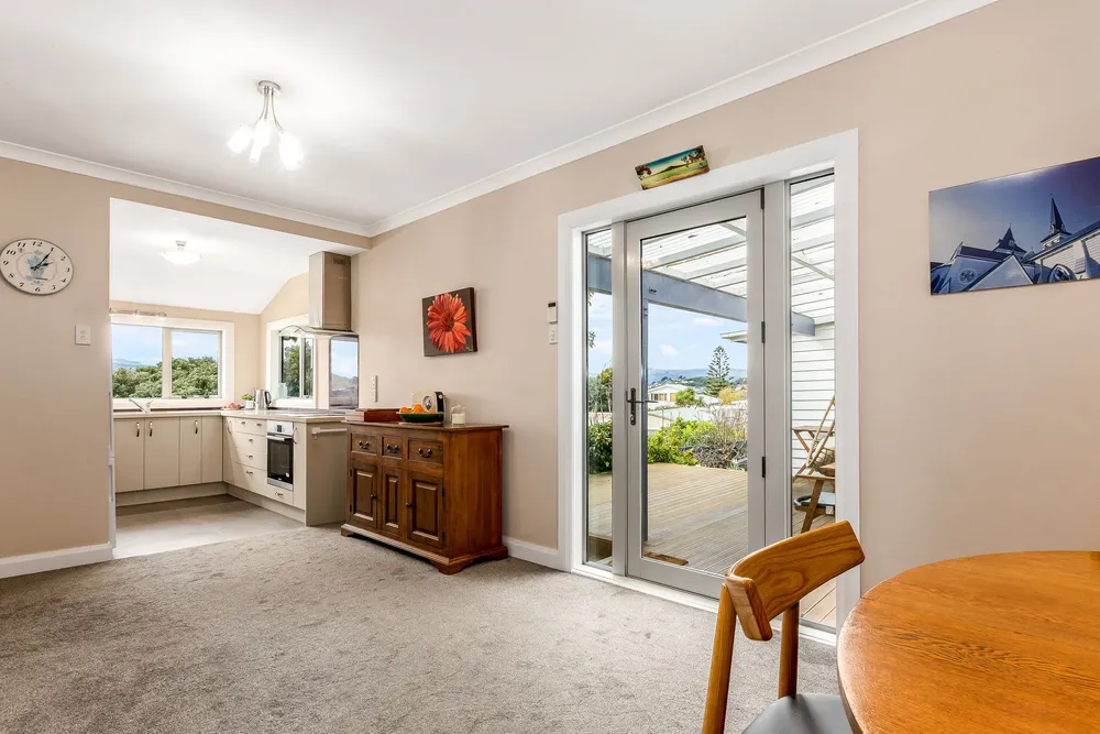 Photos of 61 Bayview Road