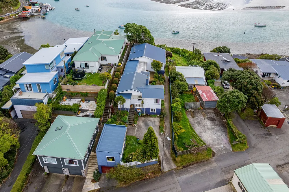 Photos of 61 Bayview Road