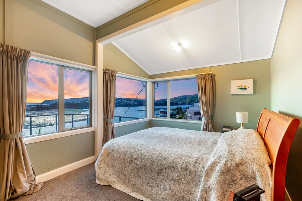 Photos of 61 Bayview Road