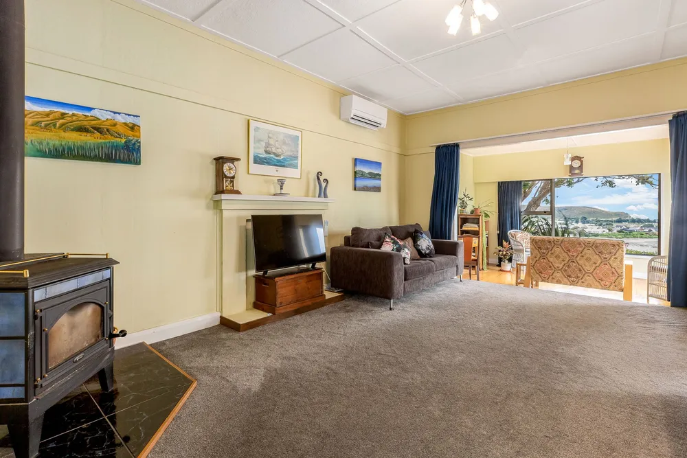 Photos of 61 Bayview Road