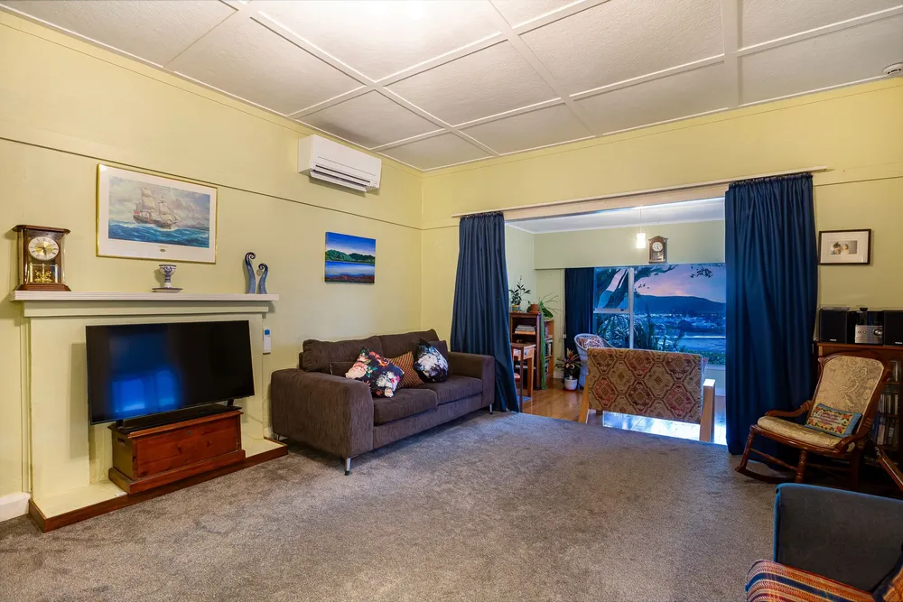 Photos of 61 Bayview Road