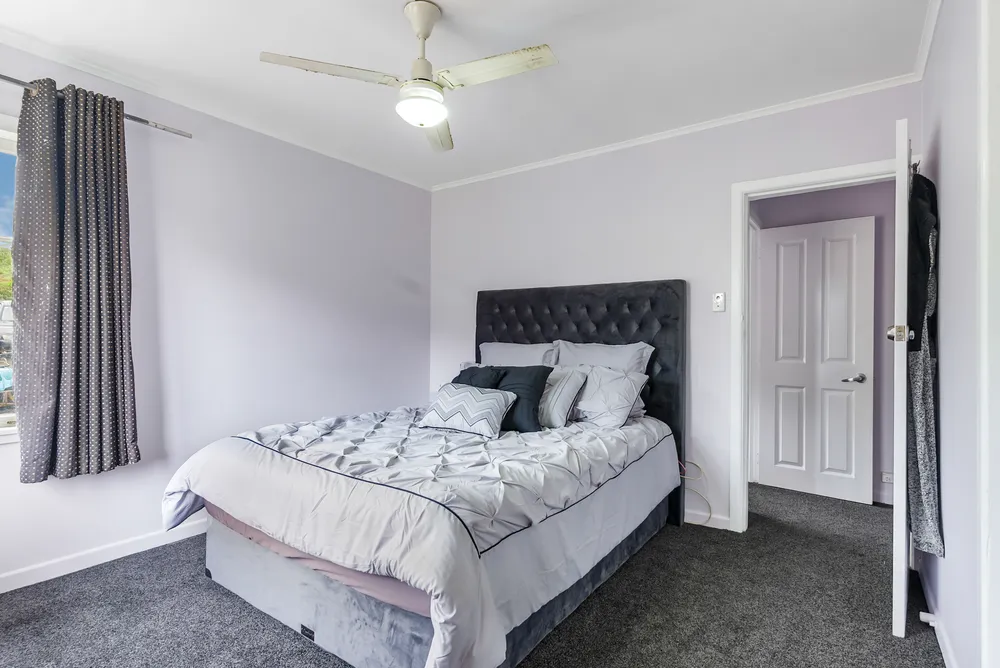 Photos of 525 Whitford Road