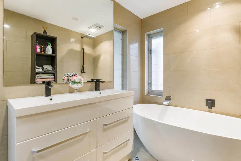 Photos of 525 Whitford Road