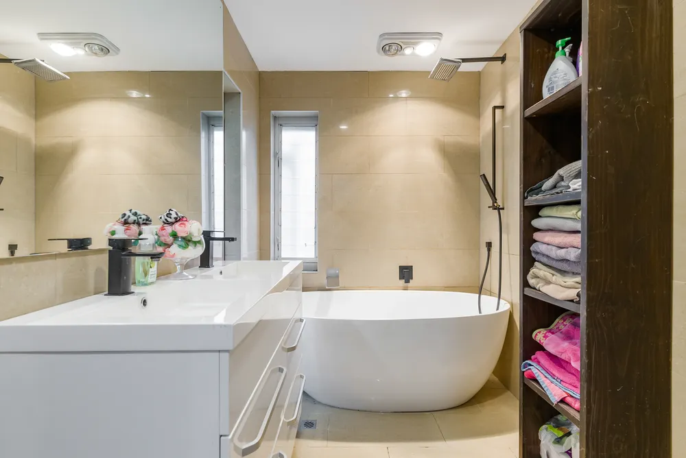Photos of 525 Whitford Road