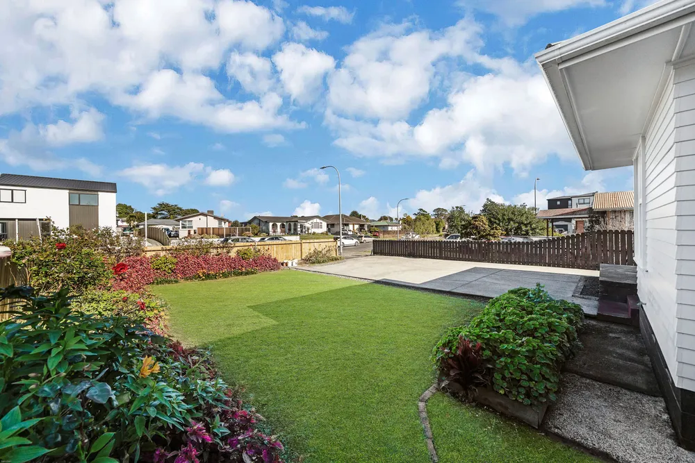 Photos of 52 Friesian Drive