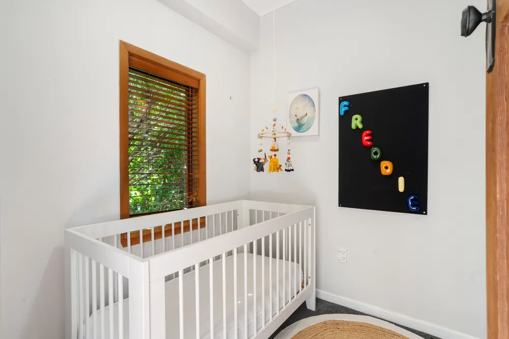 Photos of 39 Renfrew Avenue