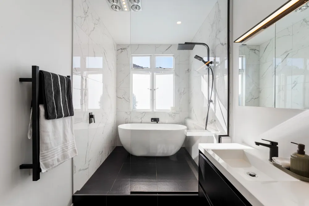 Photos of 39 Renfrew Avenue
