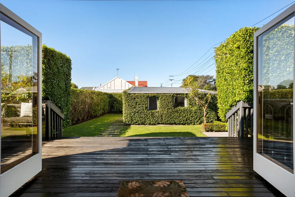 Photos of 39 Renfrew Avenue