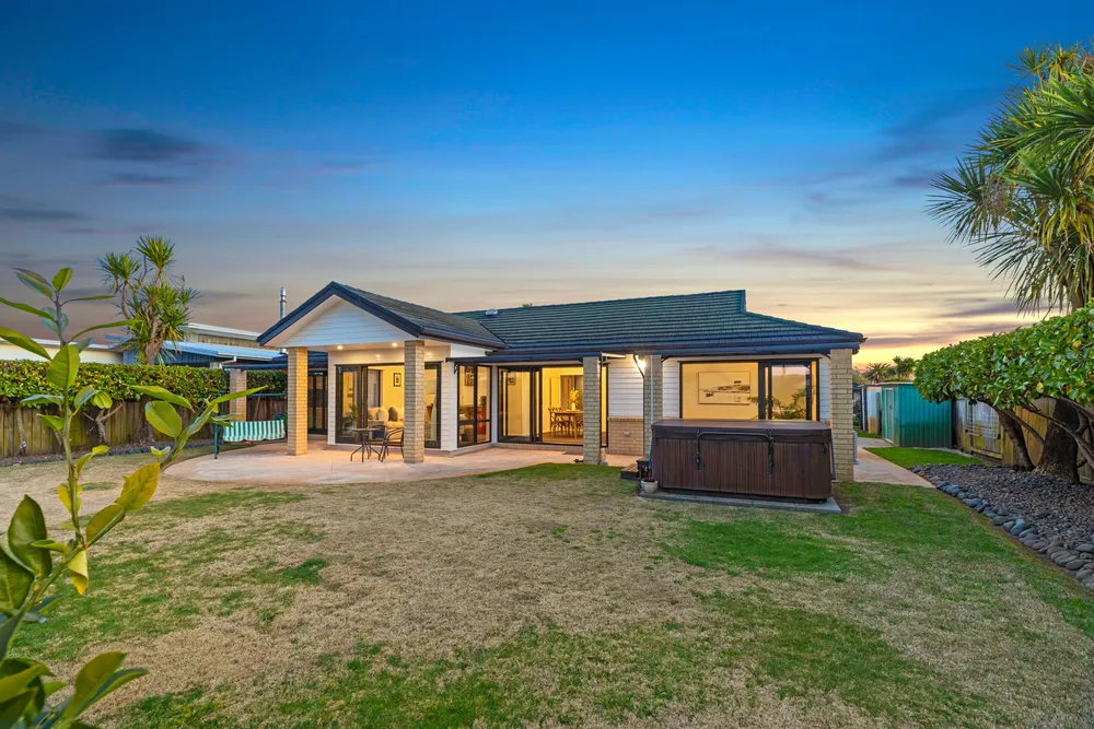 Photos of 153 Gravatt Road