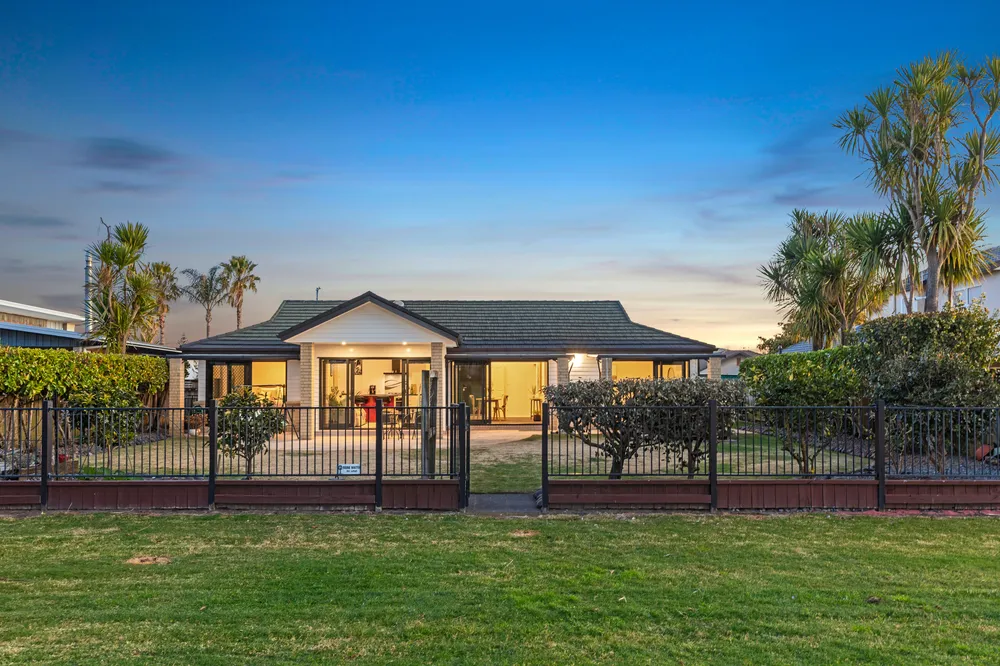 Photos of 153 Gravatt Road