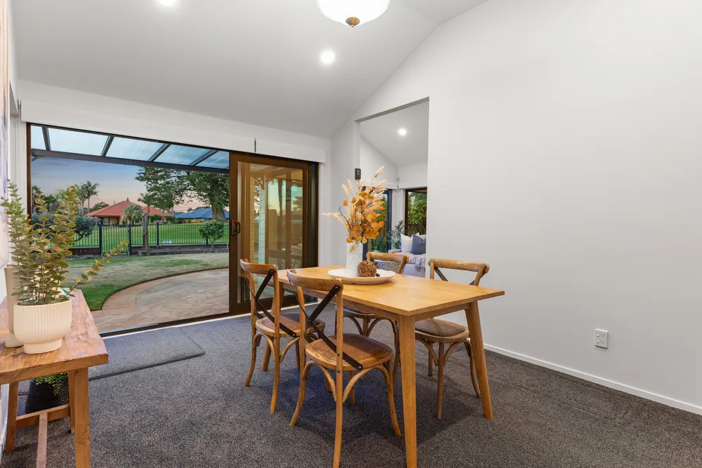 Photos of 153 Gravatt Road