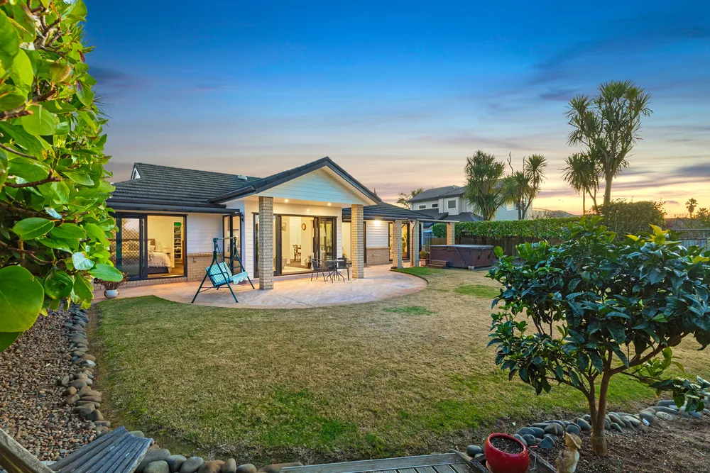 Photos of 153 Gravatt Road