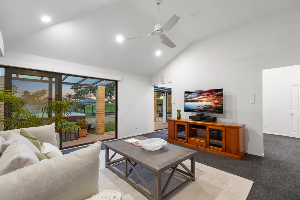 Photos of 153 Gravatt Road