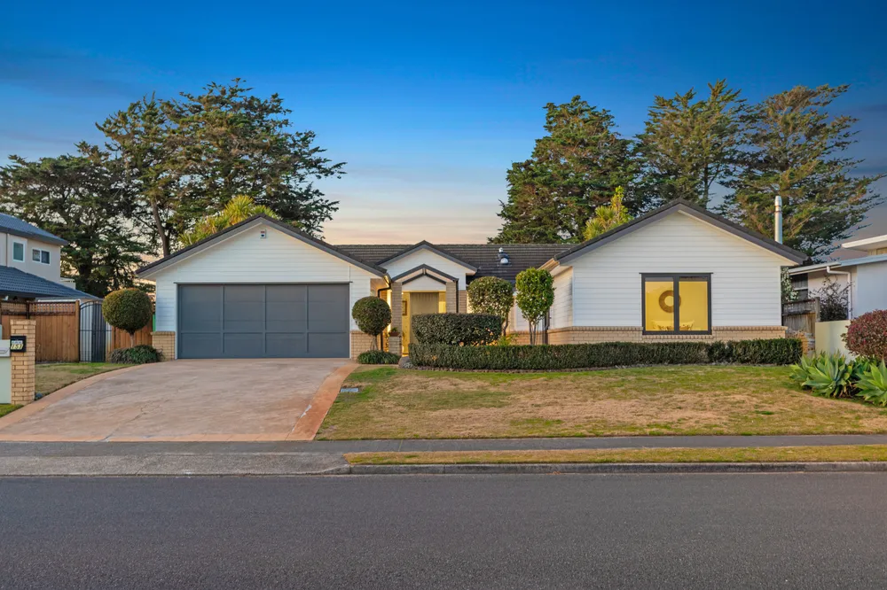 Photos of 153 Gravatt Road