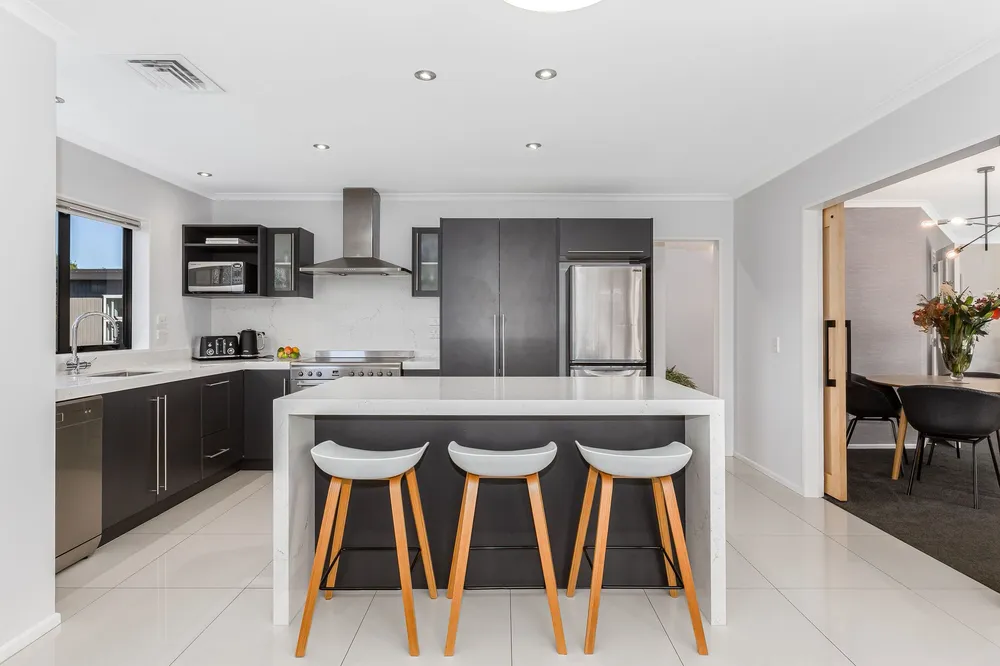 Photos of 24 Queen Charlotte Drive