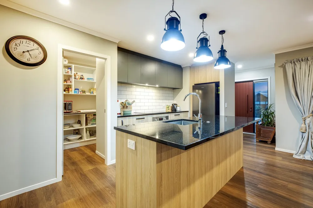 Photos of 24 Queen Charlotte Drive