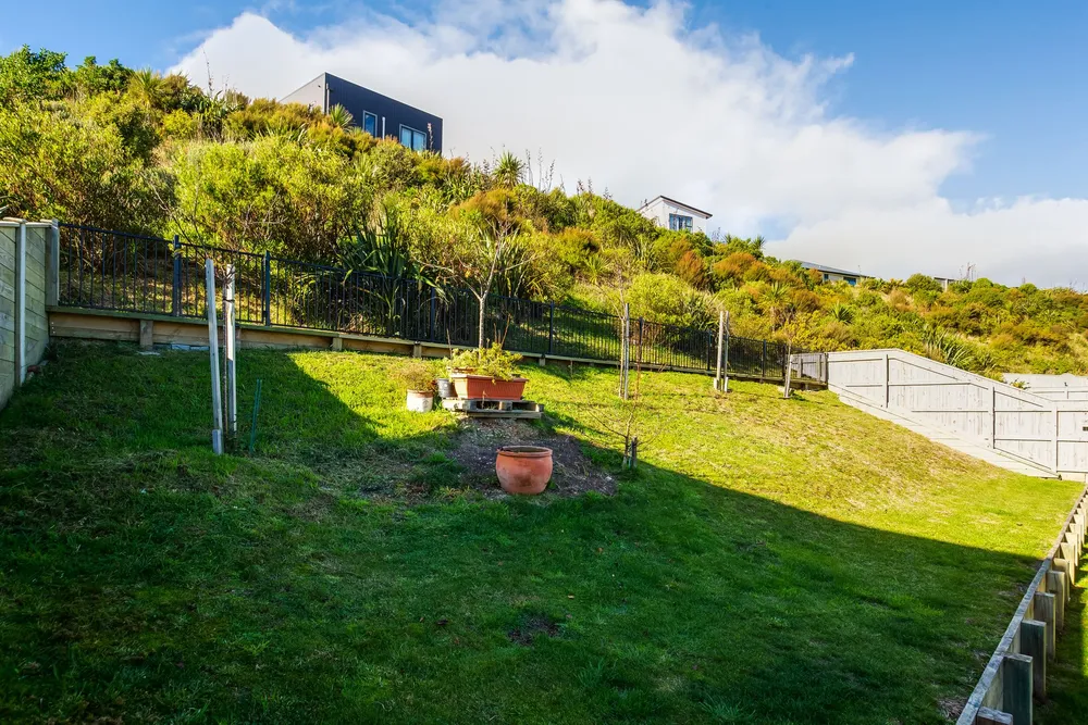 Photos of 24 Queen Charlotte Drive