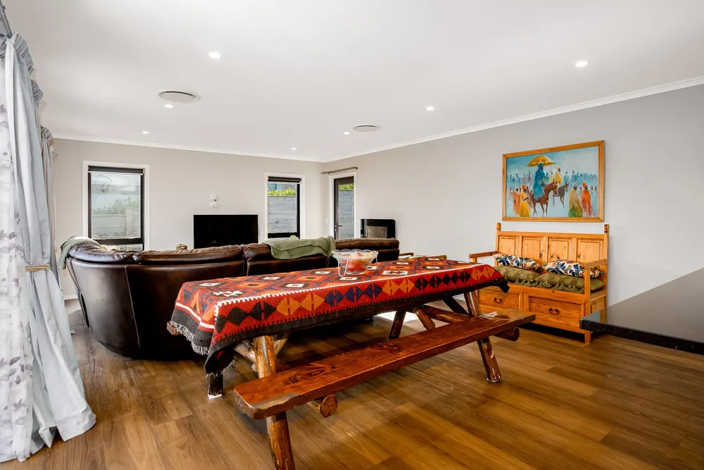 Photos of 24 Queen Charlotte Drive