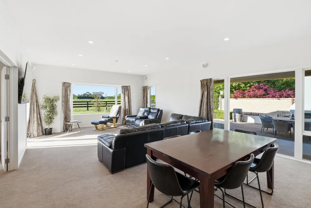 Photos of 139 Weedons Ross Road
