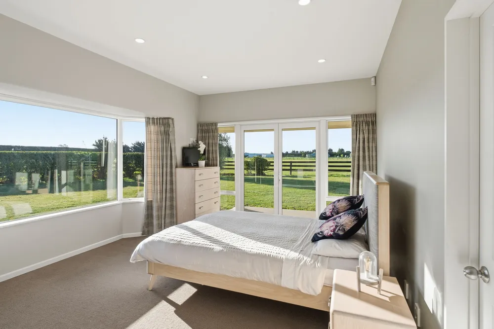 Photos of 139 Weedons Ross Road