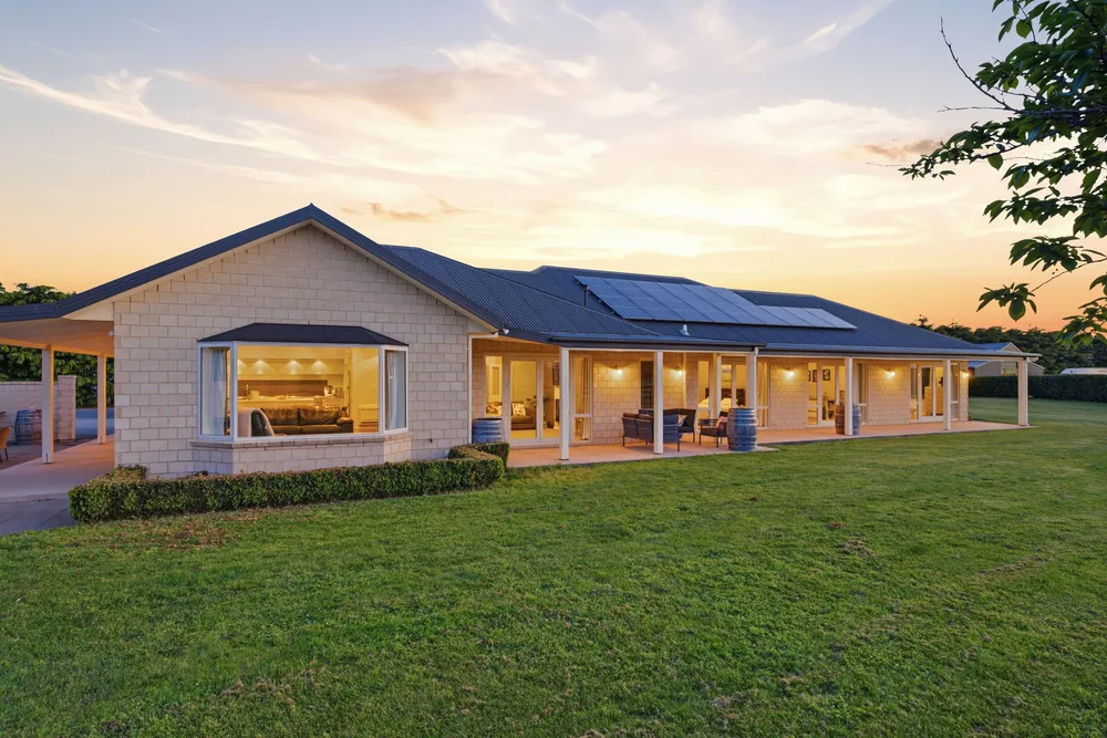 Photos of 139 Weedons Ross Road