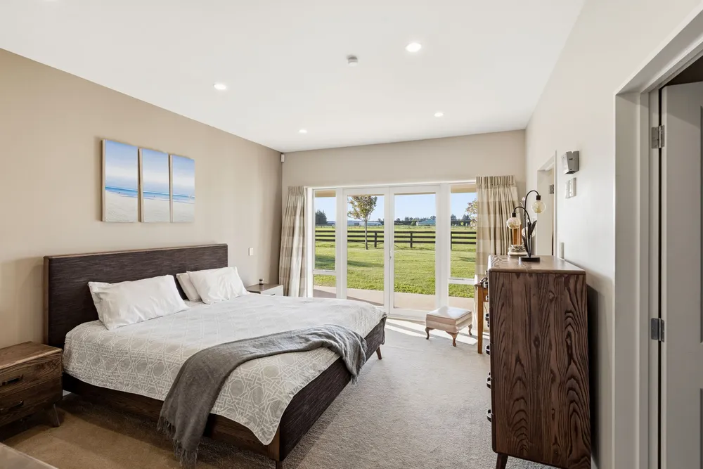 Photos of 139 Weedons Ross Road