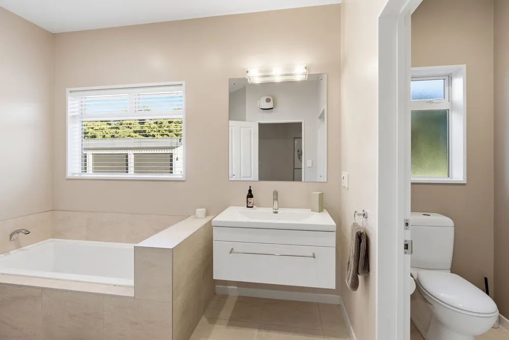 Photos of 139 Weedons Ross Road
