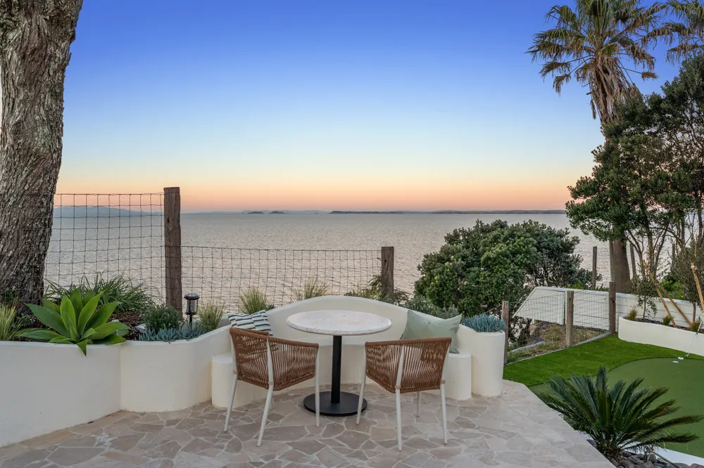 Photos of 72 Cliff Road