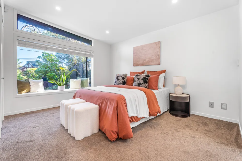 Photos of 72 Cliff Road
