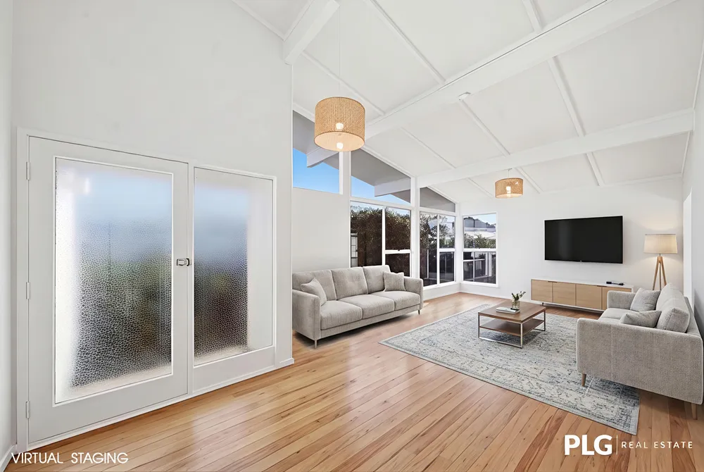 Photos of 12 Farnborough Crescent