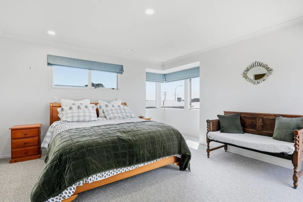 Photos of 584B Papamoa Beach Road