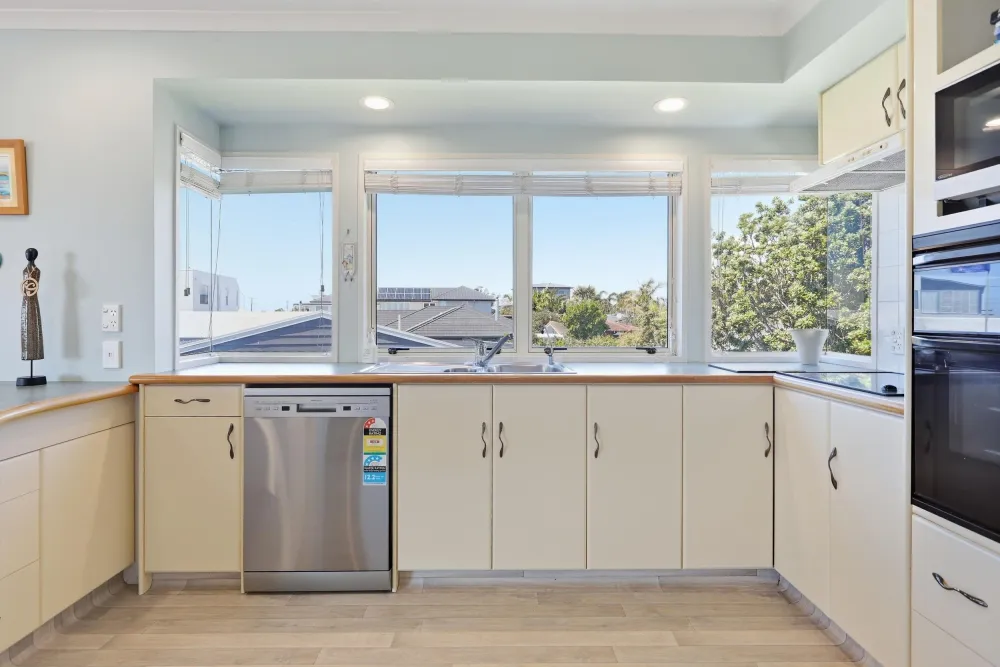 Photos of 584B Papamoa Beach Road