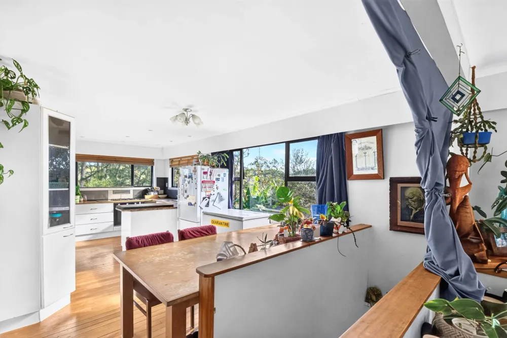 Photos of 1242 East Coast Road