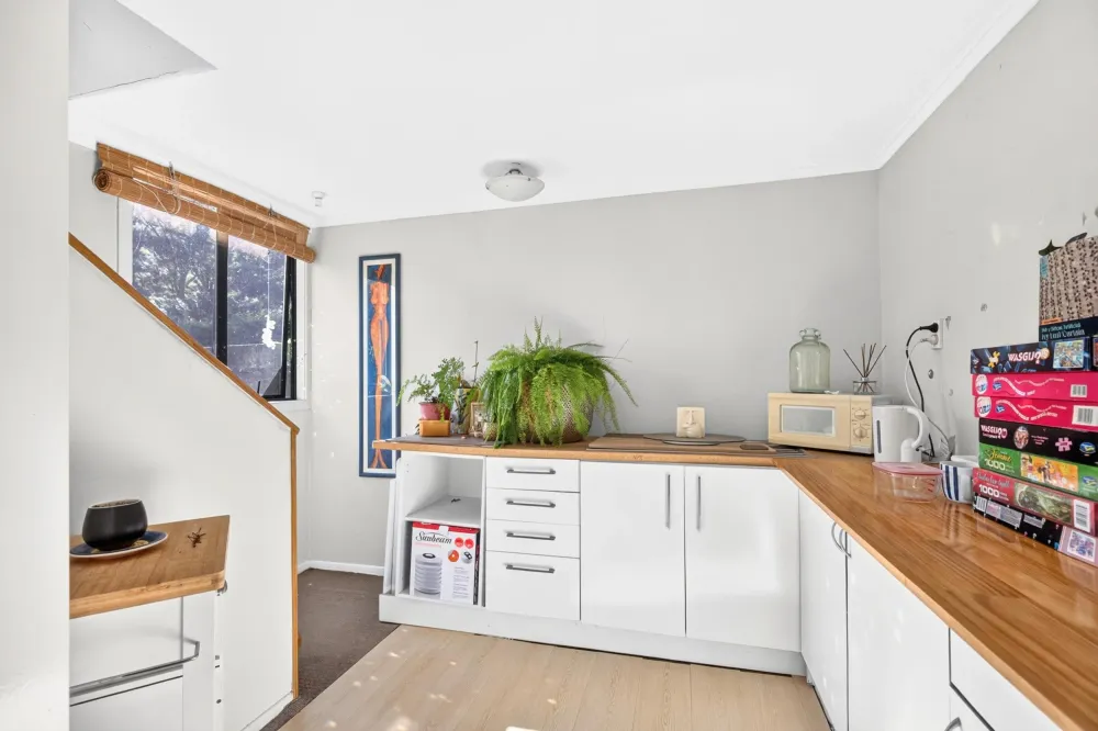Photos of 1242 East Coast Road
