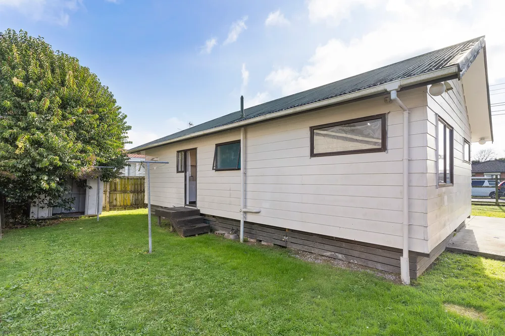 Photos of 2/153 Old Wairoa Road