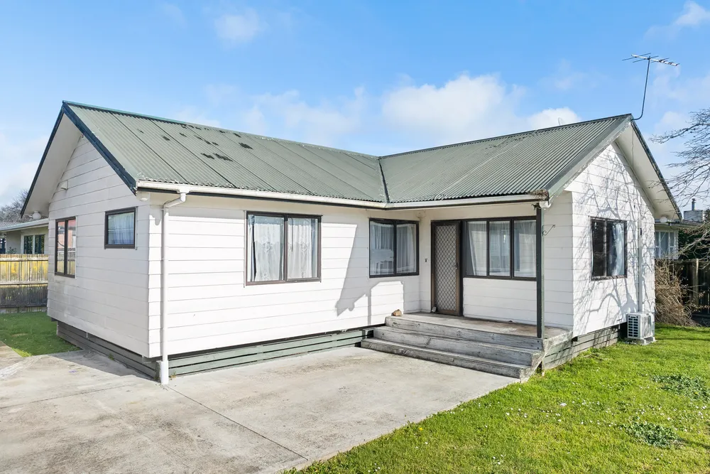 Photos of 2/153 Old Wairoa Road