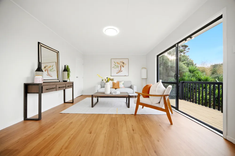 Photos of 40 Holmes Drive South