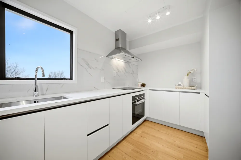 Photos of 40 Holmes Drive South