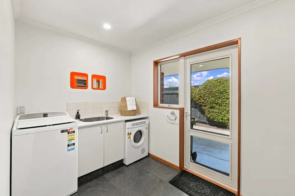 Photos of 22 Huntingdon Place
