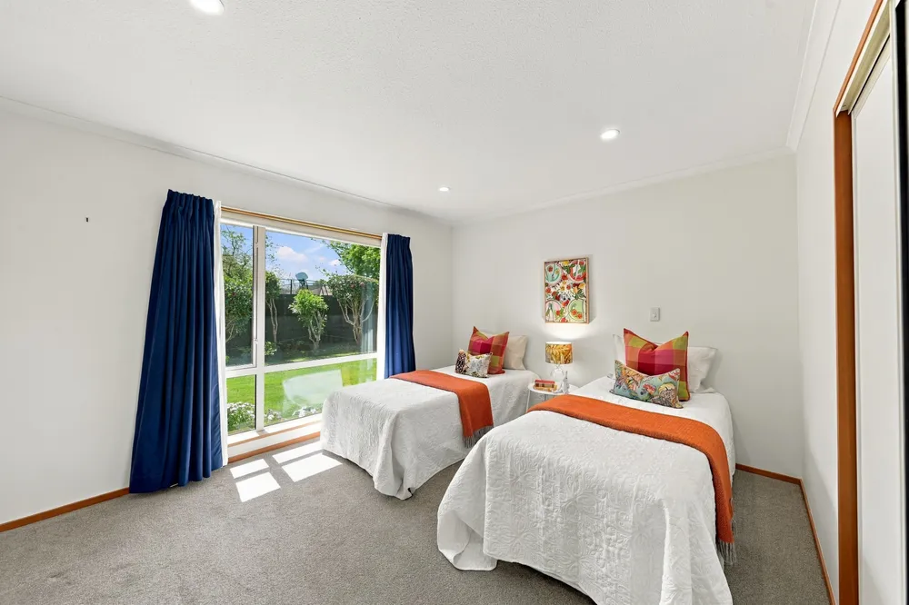 Photos of 22 Huntingdon Place