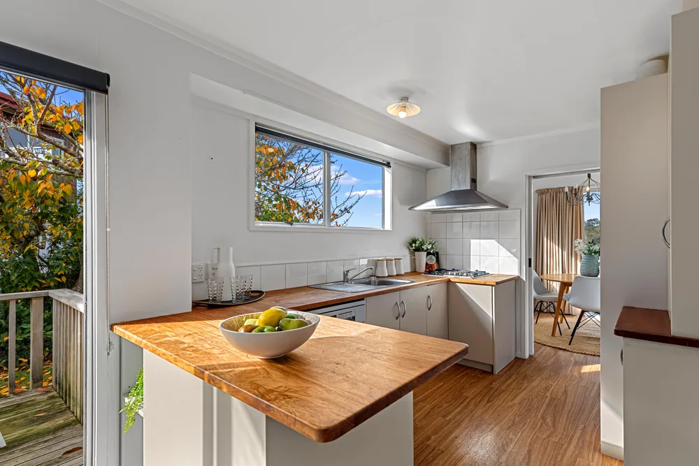 Photos of 3 Corric Hill