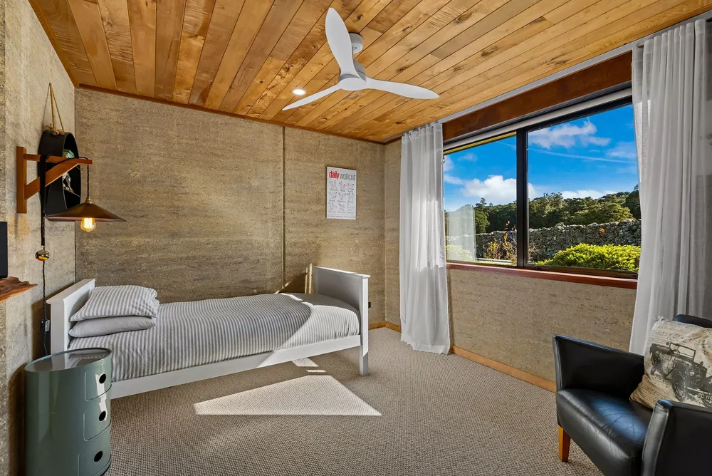Photos of 16 Pennyroyal Place