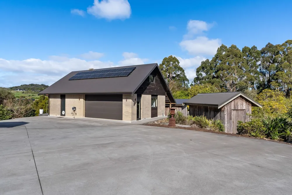 Photos of 16 Pennyroyal Place