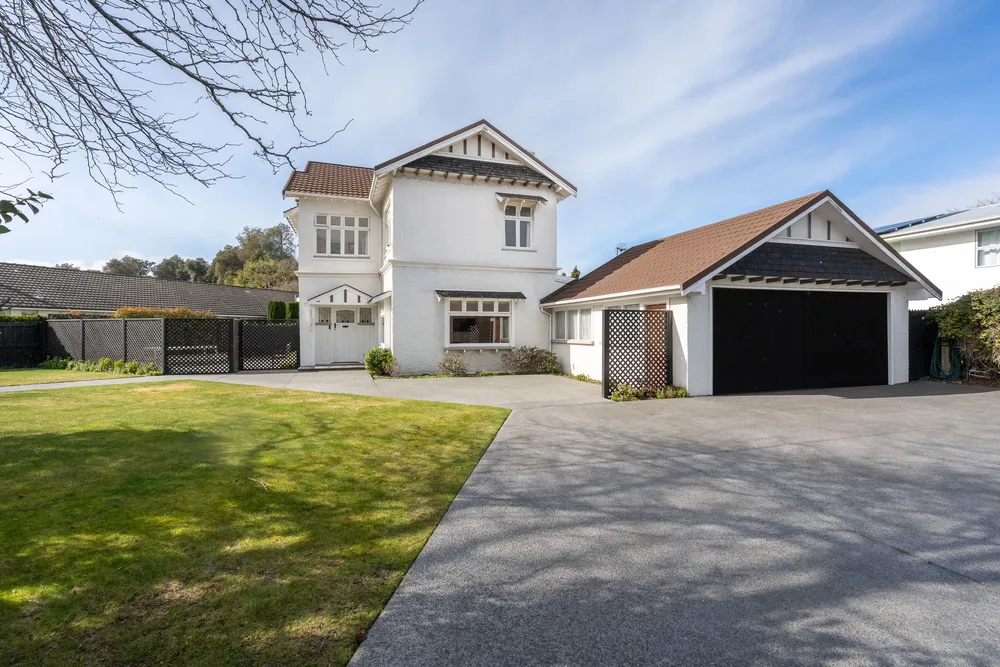 Photos of 18 Puriri Street